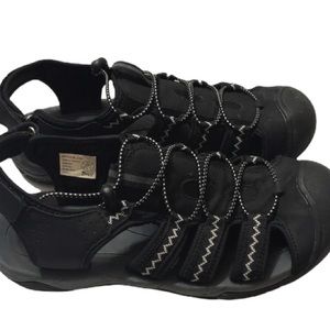CRIVIT Men’s Water Shoes/Sandals..Size:.9.5